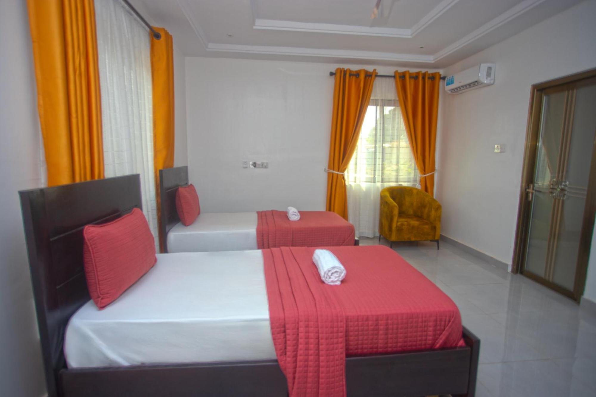 Labev Hotel 库马西 外观 照片