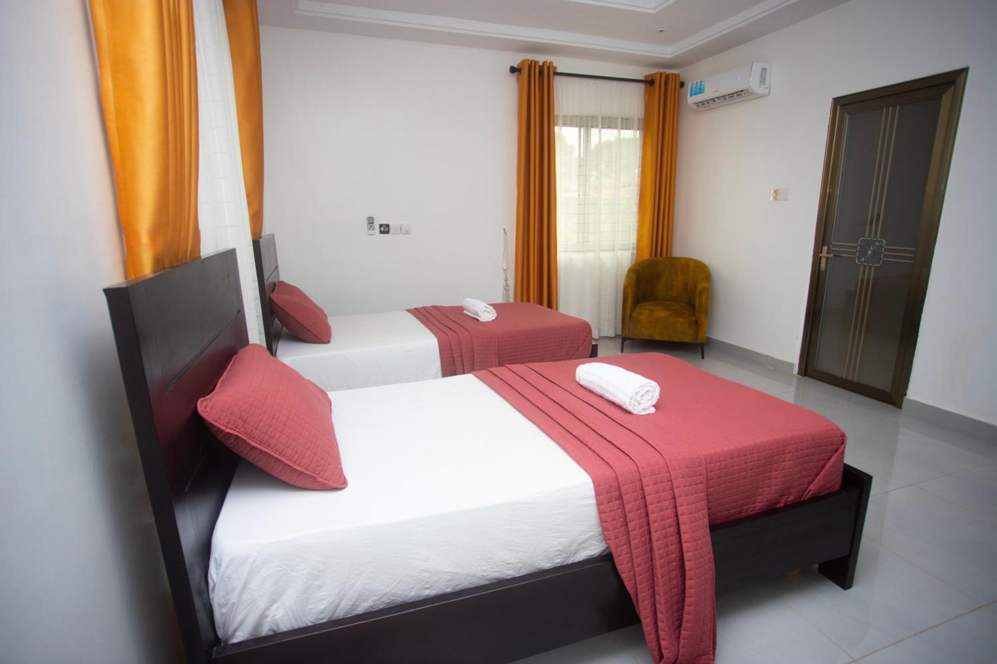 Labev Hotel 库马西 外观 照片